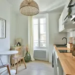 Paris Superb Equipped T2 In The 17Th District